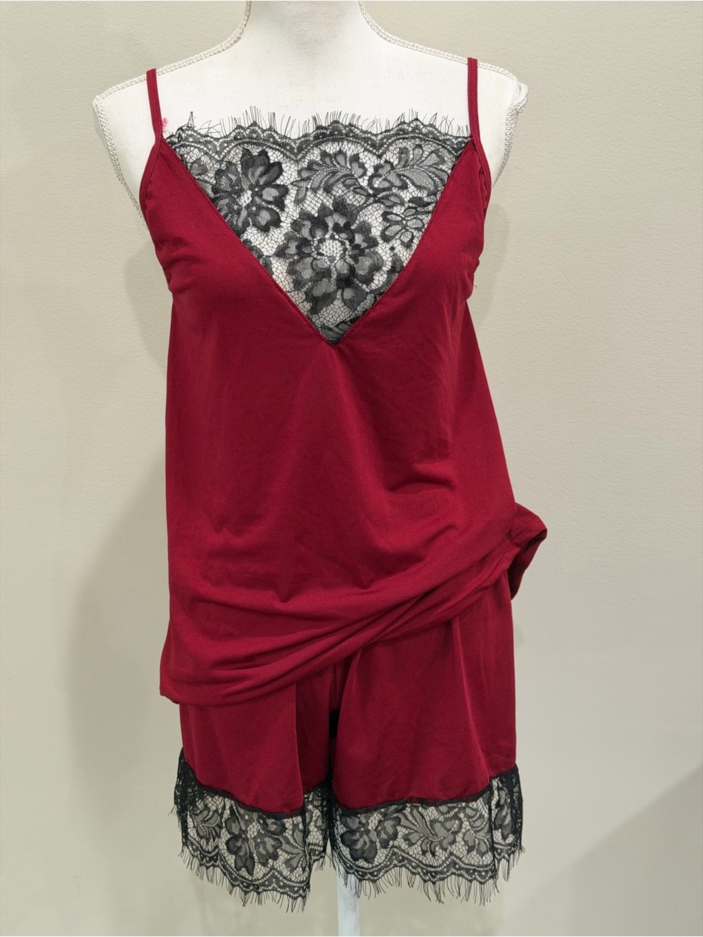 Lava Pajama Set Camisole and Shorts Size M Adjustable Straps Burgundy Black Lace